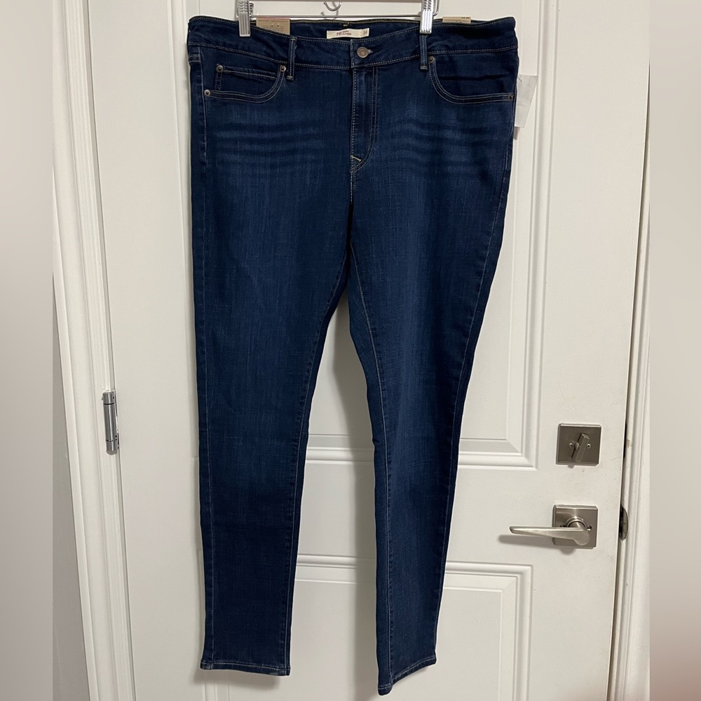 NWT - Levi's 711 Skinny Men's Mid Rise Jeans - Size W34L30